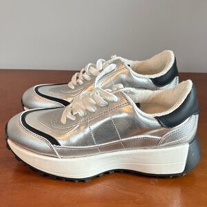 Women’s Silver Sneakers! Size 8-